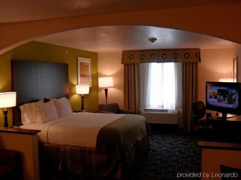 Holiday Inn Express And Suites Urbandale Des Moines, An Ihg Hotel Ruang foto